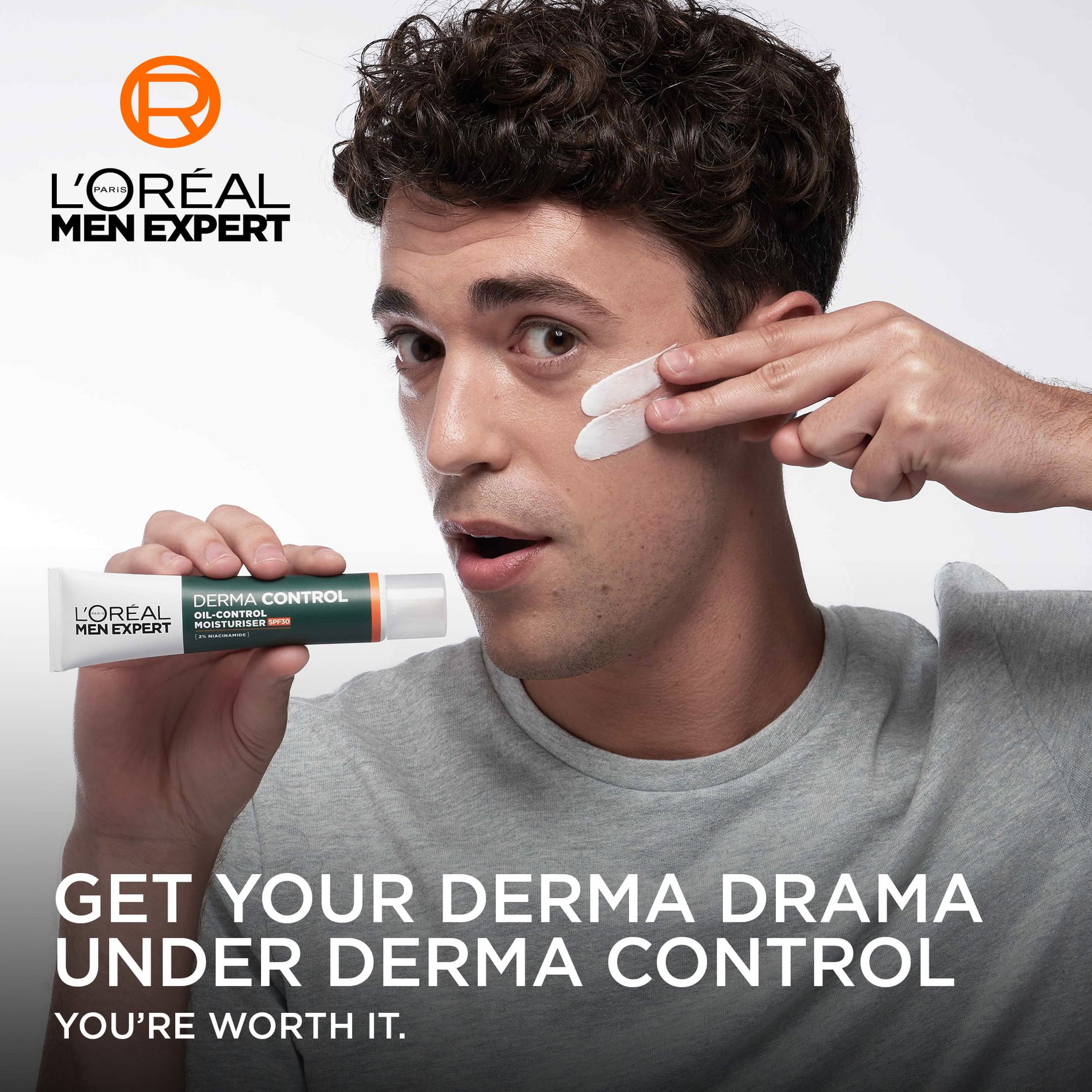 2 Derma Control Spf30 Moist Tagline Shot