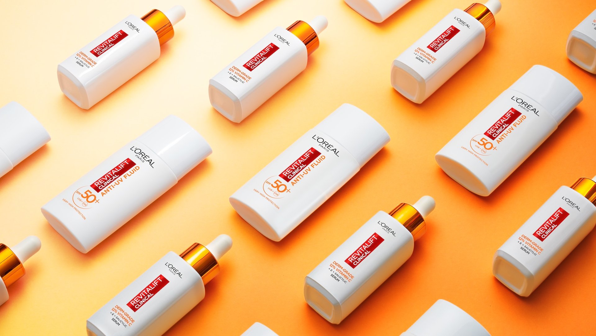 14042023 Digital Revitalift Clinical Duo1 Flatlay DMI Image Png (1)