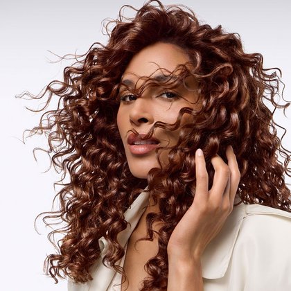 02 Carousel Casting Creme Gloss